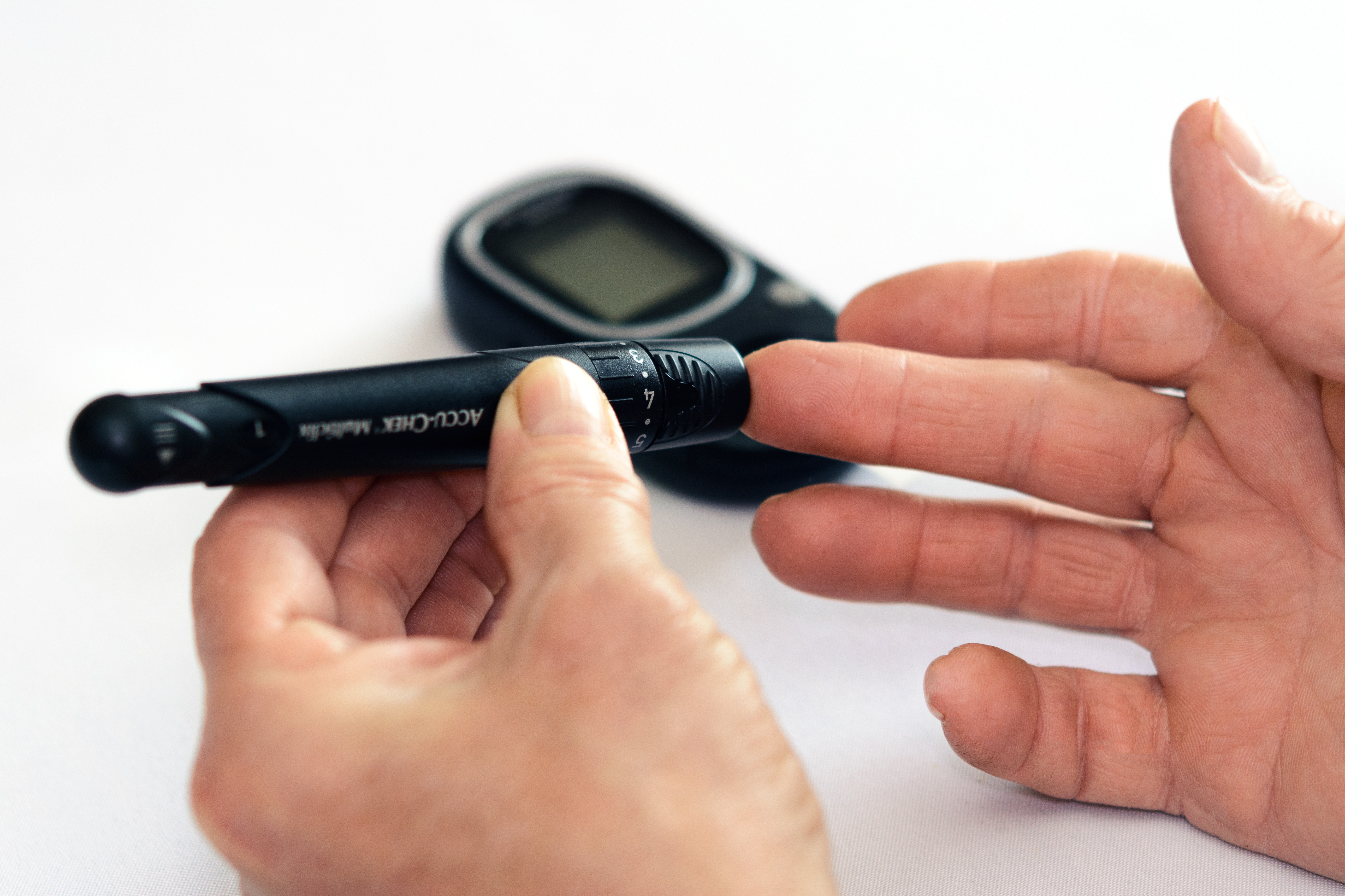 checking-close-up-diabetes-1001897